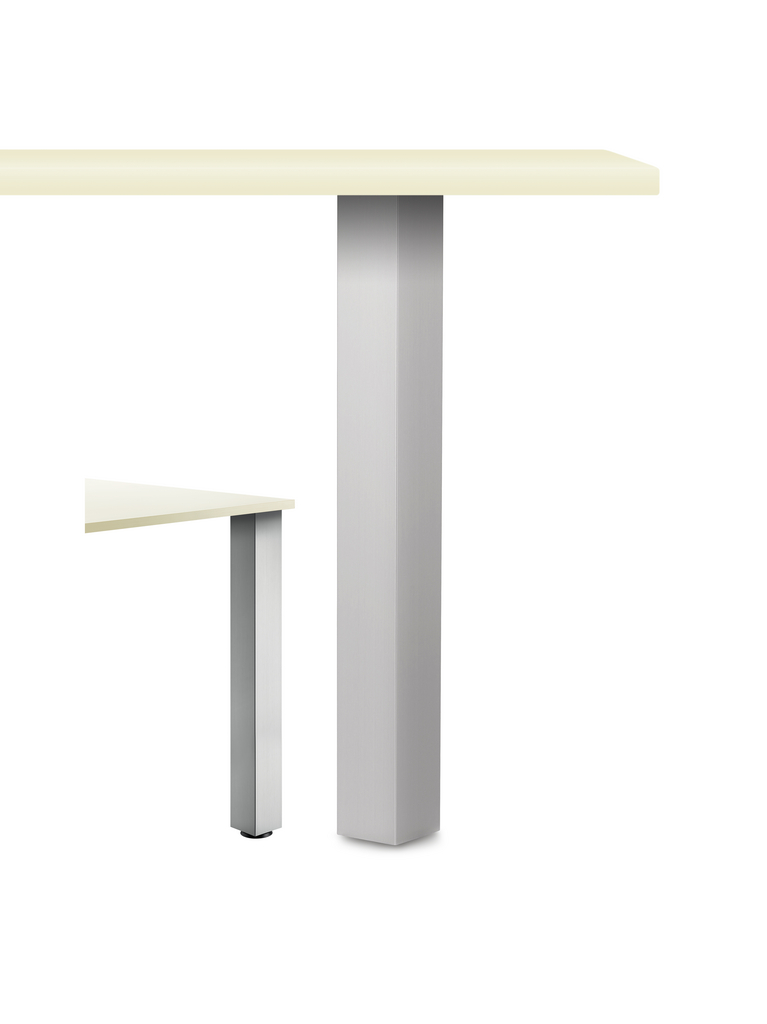 Eckiger Stützfuß in Edelstahl